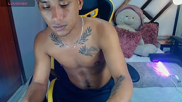 Snapshot of Backsex_boy chatting on March 12, 5:46 am Backsex boy online show from March 12, 5:46 am