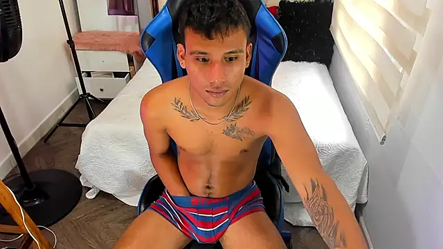 Snapshot of Backsex_boy chatting on September 14, 4:29 pm Backsex boy online show from September 14, 4:29 pm