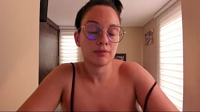 Snapshot of anabel_025 chatting on April 30, 8:57 pm anabel 025 online show from April 30, 8:57 pm