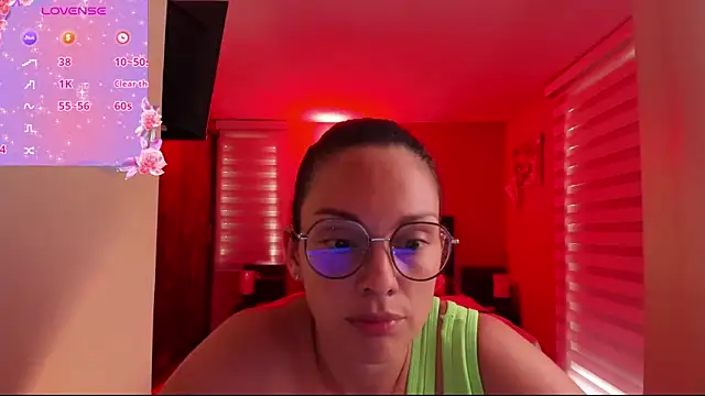 Snapshot of anabel_025 chatting on June 14, 9:16 pm anabel 025 online show from June 14, 9:16 pm
