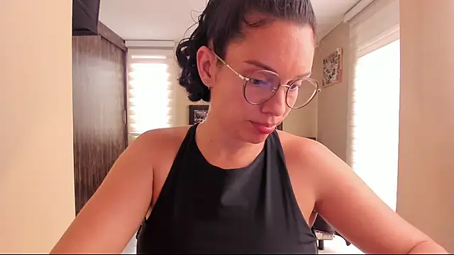 Snapshot of anabel_025 chatting on May 21, 7:44 pm anabel 025 online show from May 21, 7:44 pm