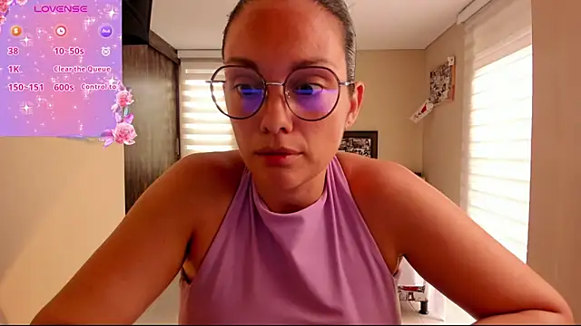 Snapshot of anabel_025 chatting on May 28, 9:10 pm anabel 025 online show from May 28, 9:10 pm