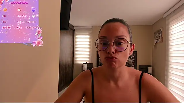 Snapshot of anabel_025 chatting on June 16, 5:24 pm anabel 025 online show from June 16, 5:24 pm