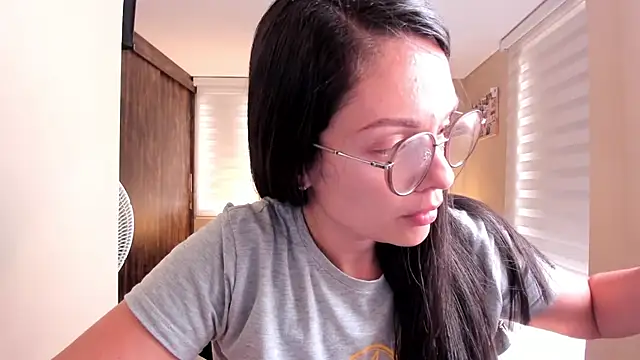 anabel 025 online show from March 12, 6:11 pm