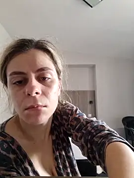 Snapshot of ana_squirt69 chatting on May 25, 10:58 am ana squirt69 online show from May 25, 10:58 am
