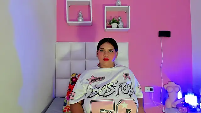 Alanna hot3 online show from May 21, 7:44 pm