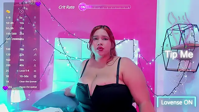 Snapshot of Alanna_hot3 chatting on February 28, 7:35 pm Alanna hot3 online show from February 28, 7:35 pm