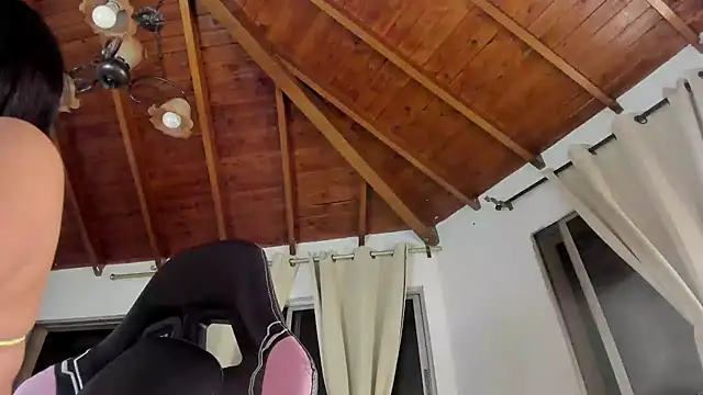 IsaFontanna online show from February 7, 2:41 am