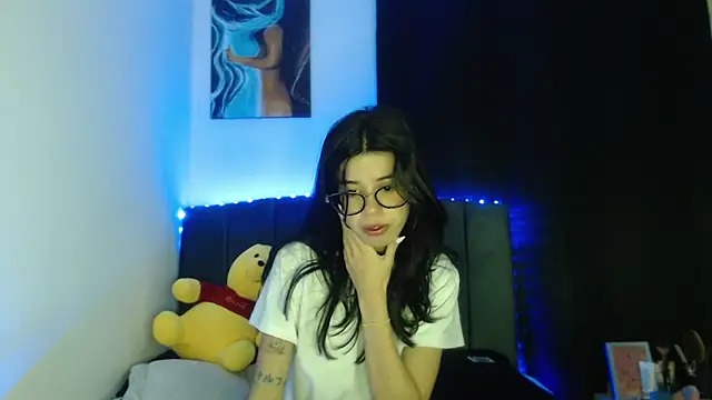 ily bea online show from March 24, 12:32 am