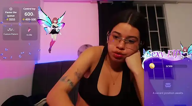 Snapshot of ily_bea chatting on December 23, 3:50 am ily bea online show from December 23, 3:50 am