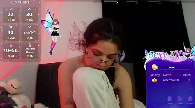 Snapshot of ily_bea chatting on February 15, 4:47 am ily bea online show from February 15, 4:47 am