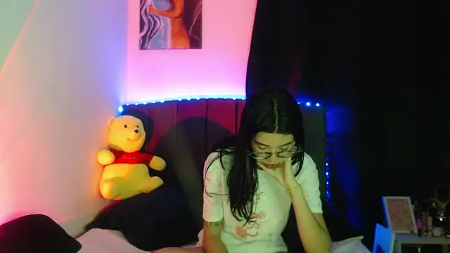 ily bea online show from March 21, 12:56 am