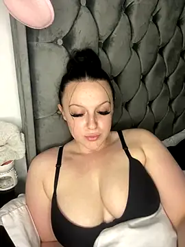 riri bstvx online show from October 14, 4:07 pm