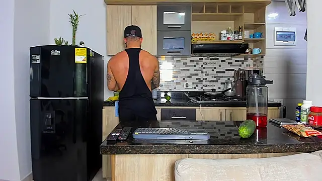 Snapshot of Johnnygrayson1 chatting on November 25, 11:16 pm Johnnygrayson1 online show from November 25, 11:16 pm