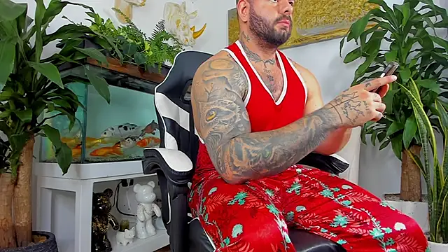 Johnnygrayson1 online show from April 18, 3:14 pm