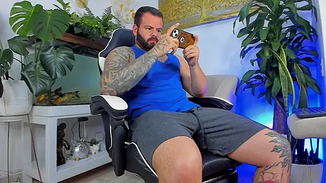 Johnnygrayson1 online show from April 4, 1:34 am