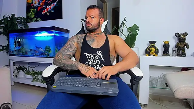 Snapshot of Johnnygrayson1 chatting on September 29, 11:21 pm Johnnygrayson1 online show from September 29, 11:21 pm