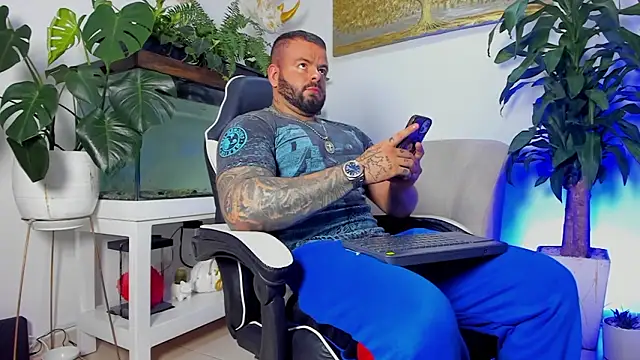 Johnnygrayson1 online show from March 20, 1:39 am