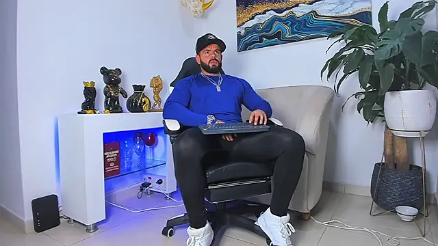 Johnnygrayson1 online show from January 10, 12:06 am