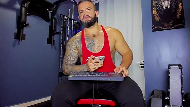 Snapshot of Johnnygrayson1 chatting on February 8, 11:45 pm Johnnygrayson1 online show from February 8, 11:45 pm
