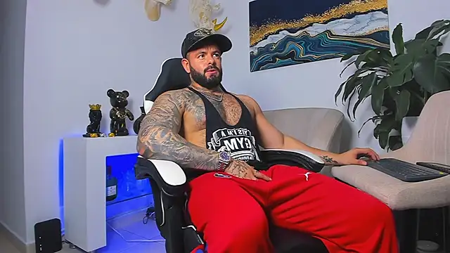 Johnnygrayson1 online show from January 9, 12:28 am