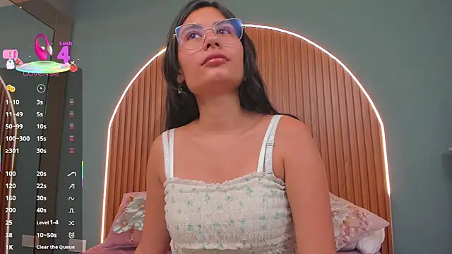 NayeCloud online show from December 18, 3:55 am