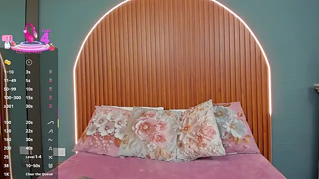 NayeCloud online show from December 19, 3:43 am