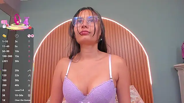 NayeCloud online show from December 20, 10:51 am