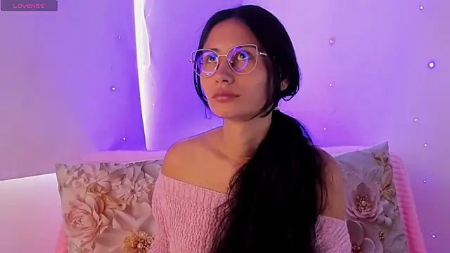 NayeCloud online show from March 13, 6:57 pm