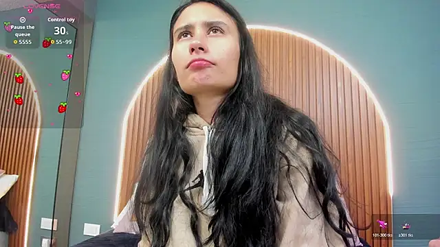 NayeCloud online show from October 30, 4:00 am