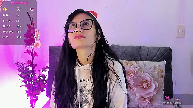 NayeCloud online show from May 30, 2:40 am