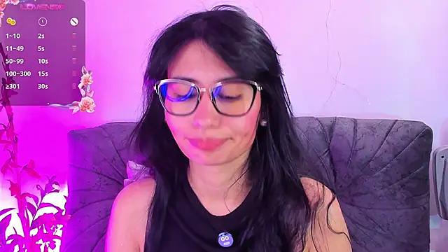 Snapshot of NayeCloud chatting on June 26, 4:51 am NayeCloud online show from June 26, 4:51 am