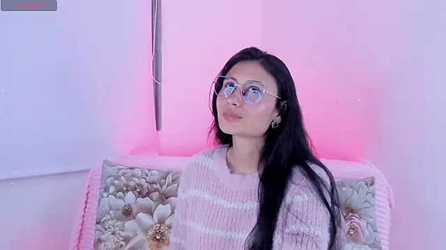 NayeCloud online show from March 3, 3:35 am