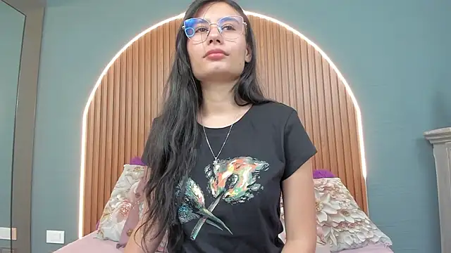 NayeCloud online show from February 7, 3:47 am