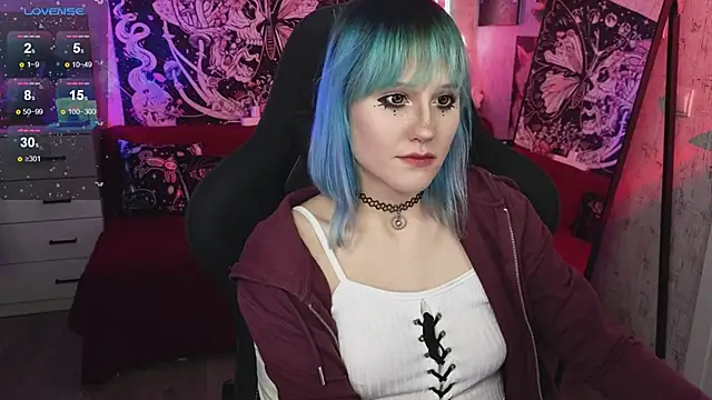 Snapshot of little_Elika chatting on December 13, 10:27 pm little Elika online show from December 13, 10:27 pm