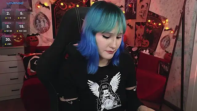 Snapshot of little_Elika chatting on October 24, 9:47 pm little Elika online show from October 24, 9:47 pm