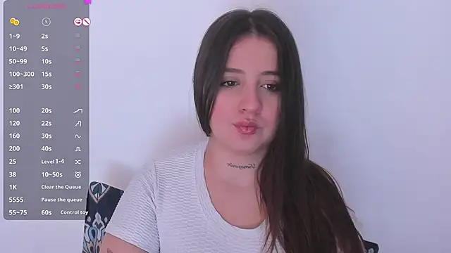 Sabrina Lennox online show from December 23, 3:17 am