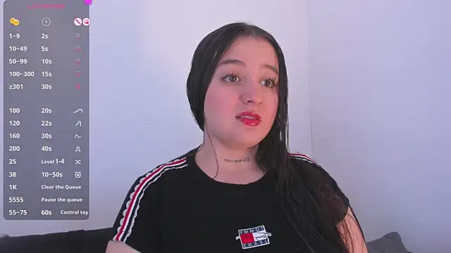 Sabrina Lennox online show from June 10, 2:02 am