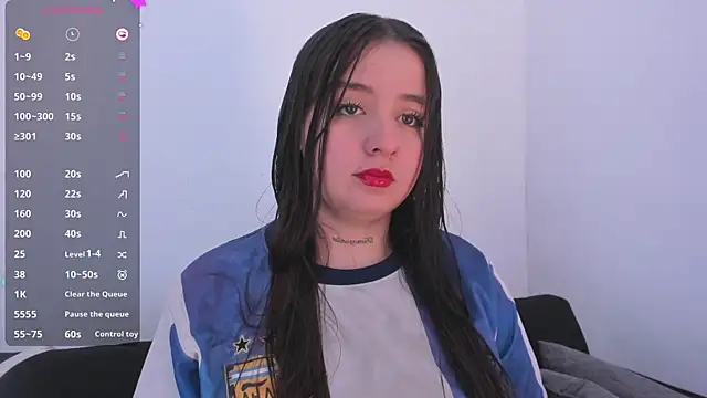 Sabrina Lennox online show from June 18, 6:13 pm