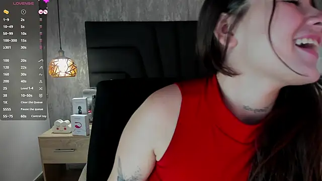 Sabrina Lennox online show from February 18, 1:54 am