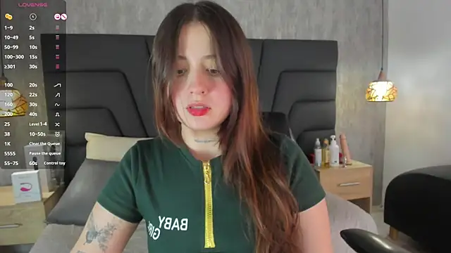 Sabrina Lennox online show from March 10, 7:29 pm
