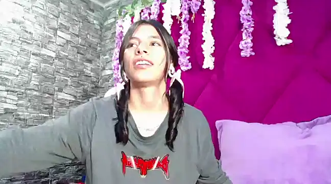 Sasha Petitte online show from March 7, 3:08 am