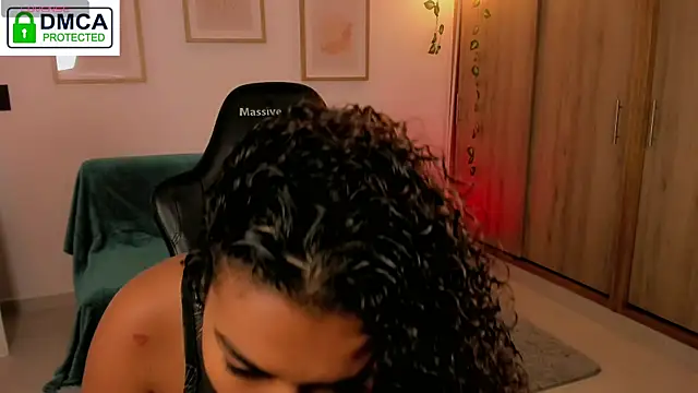 Snapshot of aleja_montiel__ chatting on July 15, 4:36 pm aleja montiel online show from July 15, 4:36 pm