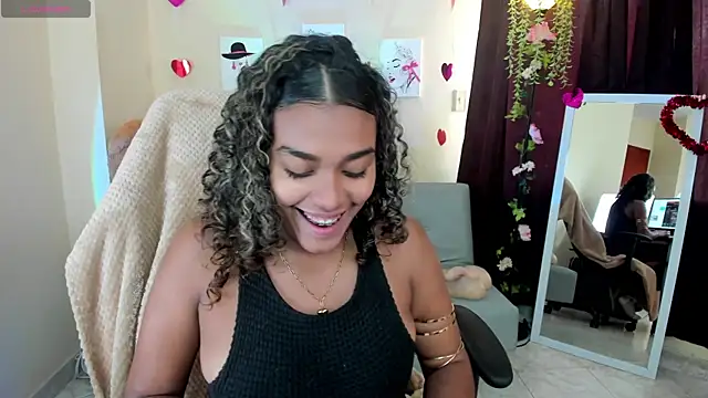 aleja montiel   online show from March 10, 12:49 pm