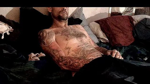 TheOneYouLove69 online show from June 14, 4:52 pm