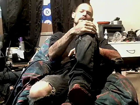 TheOneYouLove69 online show from July 17, 4:48 pm