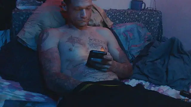 Snapshot of TheOneYouLove69 chatting on November 9, 8:24 pm TheOneYouLove69 online show from November 9, 8:24 pm