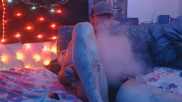 Snapshot of TheOneYouLove69 chatting on November 11, 6:58 pm TheOneYouLove69 online show from November 11, 6:58 pm