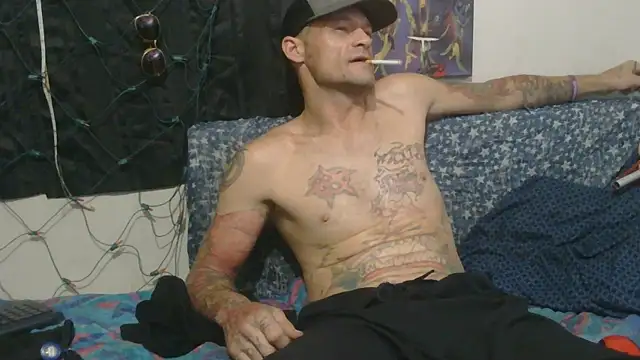 Snapshot of TheOneYouLove69 chatting on November 2, 1:54 am TheOneYouLove69 online show from November 2, 1:54 am