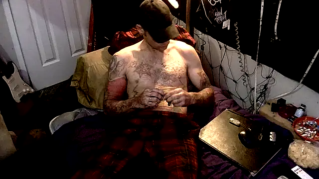 Snapshot of TheOneYouLove69 chatting on February 11, 9:36 pm TheOneYouLove69 online show from February 11, 9:36 pm